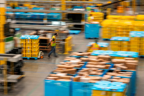 Global Cyber Monday online sales hit $17.3 billion, Salesforce data shows